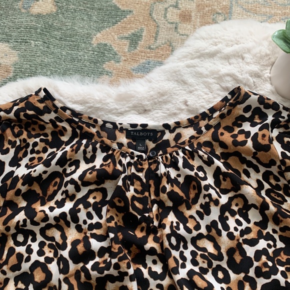 Talbots Leopard Print Short Sleeve Top- Size Large - Picture 4 of 11